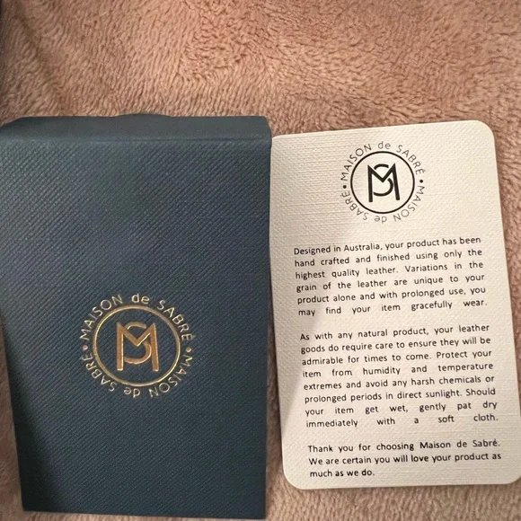 New “MAKE YOUR MARK” iPhone 11 PRO MAX CASE BY Australian Brand MAISON de SABRÉ - Picture 5 of 5